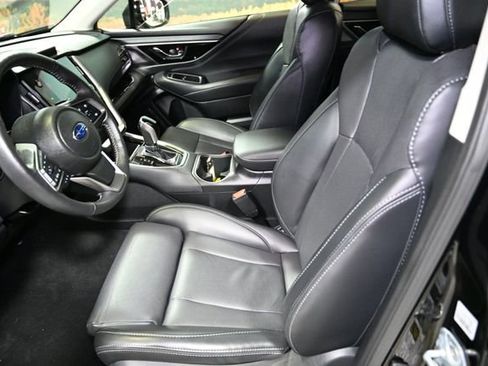 Used 2024 Subaru Outback Limited image 21