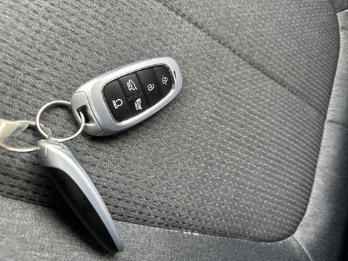 Used 2023 Hyundai Santa Fe SEL FWD image 20