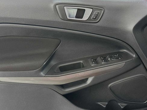Used 2019 Ford EcoSport SE w/ SE Convenience Package image 17