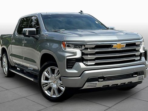 Used 2026 Chevrolet Silverado 1500 High Country w/ High Country Premium Package AWD/4WD image 5