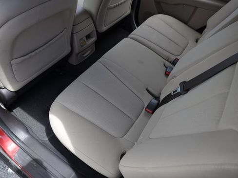 Used 2010 Hyundai Santa Fe GLS FWD image 13
