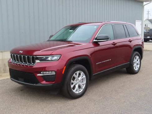 Used 2023 Jeep Grand Cherokee Limited AWD/4WD image 10