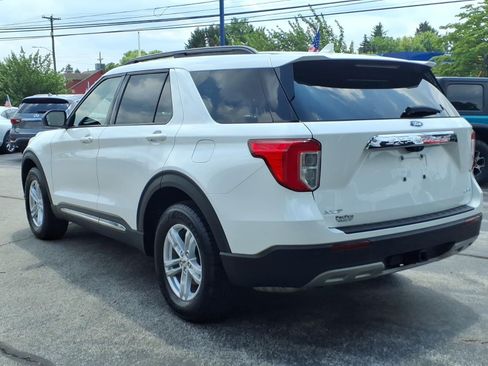 Certified 2022 Ford Explorer XLT w/ Equipment Group 202A AWD/4WD image 6