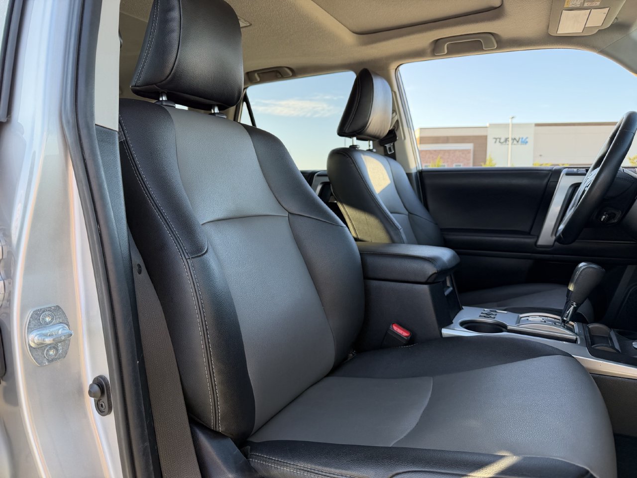 Used 2021 Toyota 4Runner SR5 Premium w/ Moonroof Package AWD/4WD image 25
