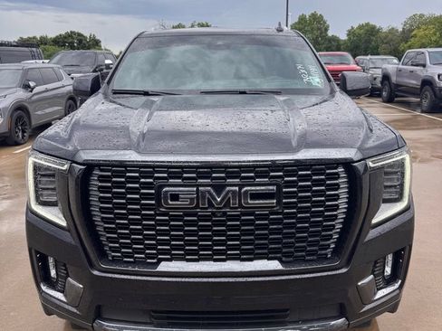 Used 2023 GMC Yukon XL Denali Ultimate AWD/4WD image 1