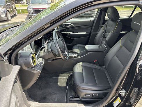 Used 2024 Chevrolet Trax ACTIV w/ Sunroof Package FWD image 41