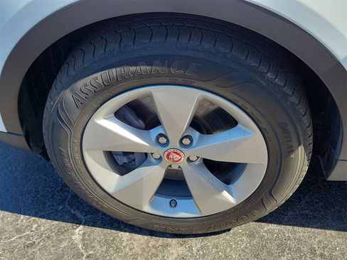 Used 2019 Jaguar E-PACE S image 11