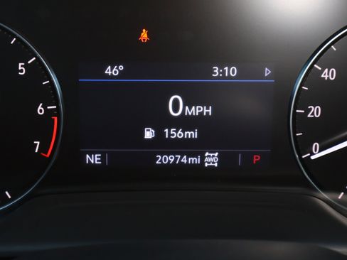 Used 2023 Buick Envision Preferred image 4