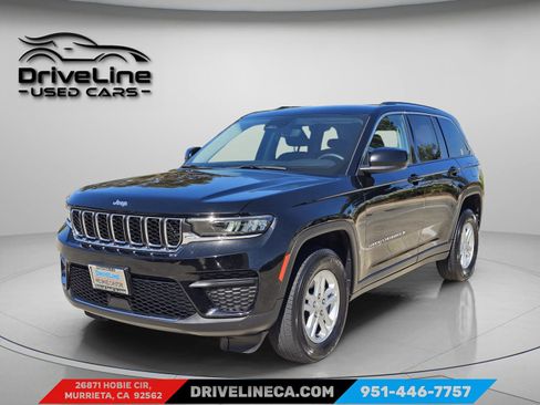 Used 2024 Jeep Grand Cherokee Laredo image 9