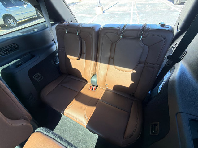 Used 2024 Lincoln Aviator Reserve w/ Equipment Group 201A AWD/4WD image 23