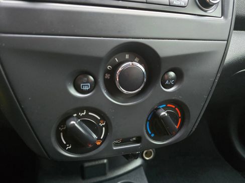 Used 2017 Nissan Versa S Plus image 27