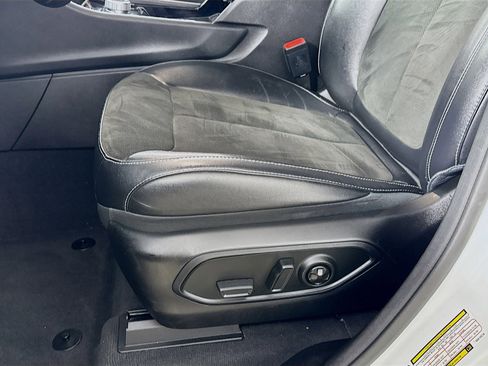 Used 2022 Jeep Grand Cherokee Altitude image 21