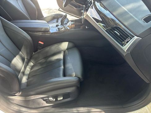 Used 2019 BMW 530i RWD image 21