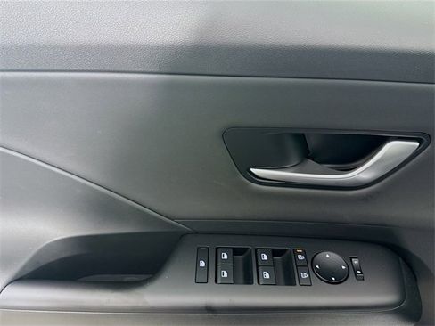 Certified 2025 Hyundai Kona Limited image 14
