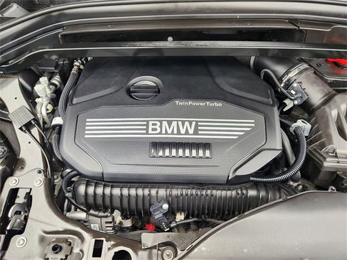 Used 2022 BMW X2 sDrive28i w/ M Sport X Package image 9