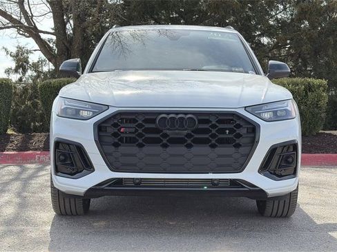 Used 2025 Audi SQ5 Premium Plus w/ Premium Plus Package image 12