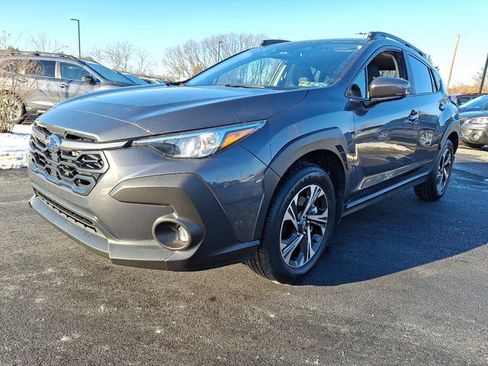 Certified 2025 Subaru Crosstrek 2.0i Premium image 3