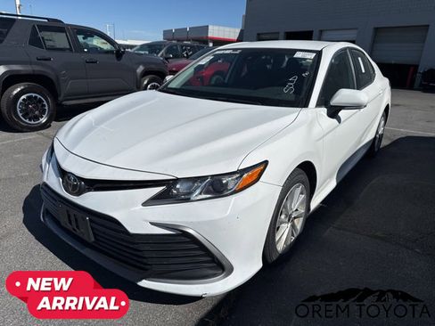 Used 2024 Toyota Camry LE w/ Cold Weather Package AWD/4WD image 9