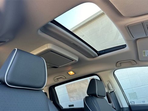 New 2026 Honda Odyssey Elite image 19