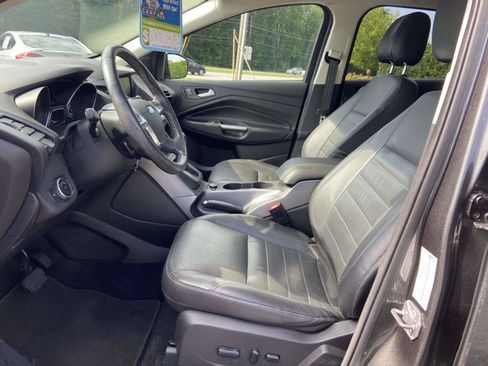 Used 2015 Ford Escape SE w/ Equipment Group 201A FWD image 15