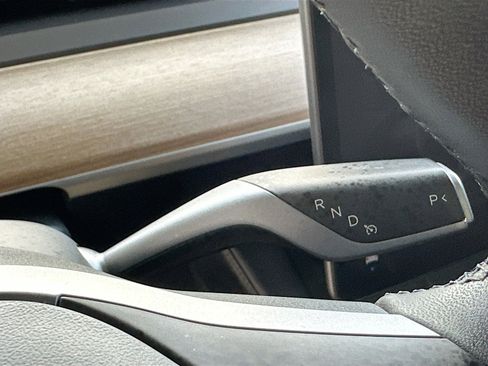 Used 2022 Tesla Model 3 Long Range image 16