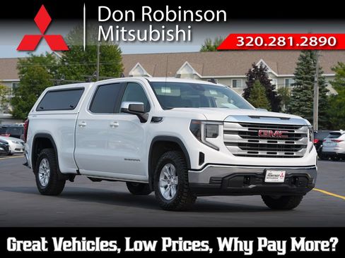 Used 2022 GMC Sierra 1500 SLE AWD/4WD image 1
