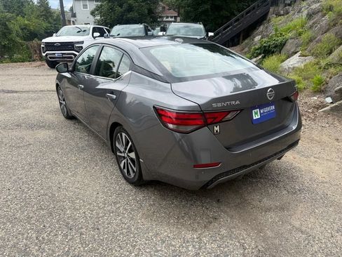 Used 2021 Nissan Sentra SV w/ SV Premium Package FWD image 4