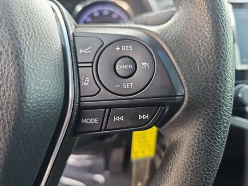 Certified 2020 Toyota Camry LE image 12