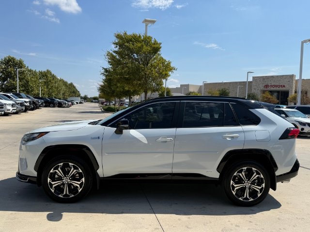 Used 2024 Toyota RAV4 XSE AWD/4WD image 8