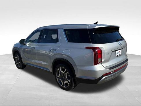Used 2023 Hyundai Palisade SEL w/ Premium Package image 7