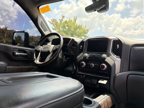 Used 2020 GMC Sierra 3500 Denali w/ Denali Ultimate Package AWD/4WD image 6