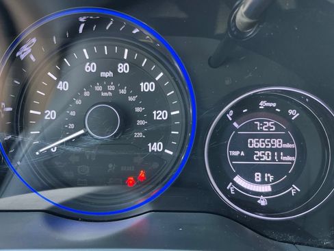 Used 2020 Honda HR-V Sport image 22