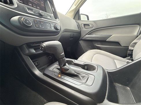 Used 2020 Chevrolet Colorado W/T w/ WT Convenience Package image 19