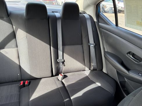 Used 2025 Nissan Sentra SV FWD image 34