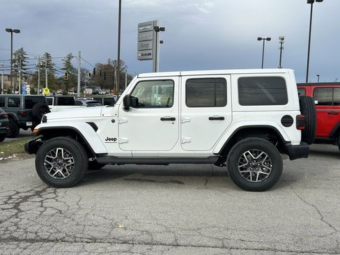 New 2026 Jeep Wrangler Sahara image 10