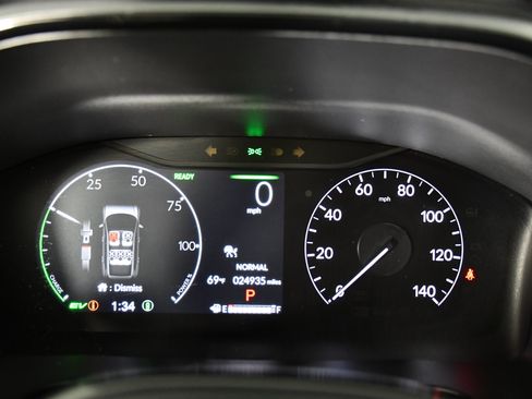 Used 2025 Honda CR-V Sport Touring image 18