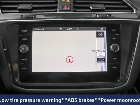Used 2020 Volkswagen Tiguan SEL w/ Tiguan Two-Row MDO Package image 10