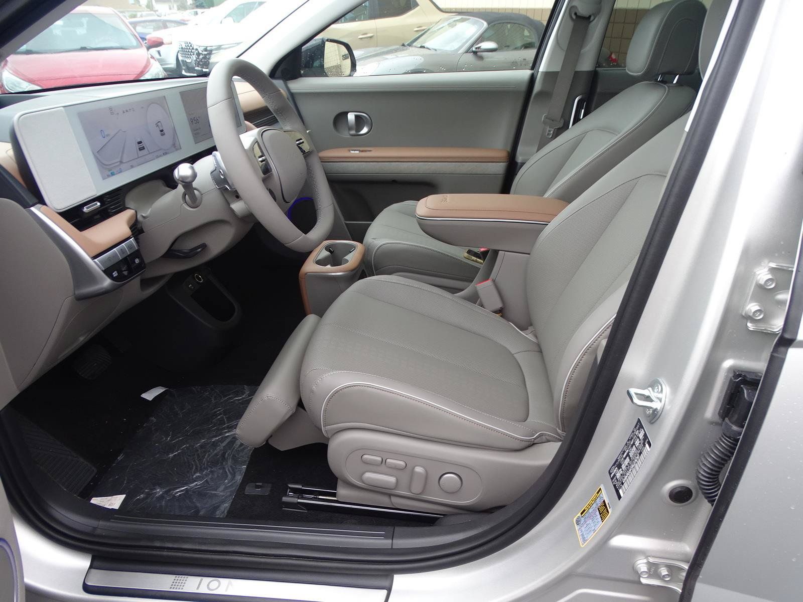Used 2024 Hyundai Ioniq 5 Limited AWD/4WD image 10