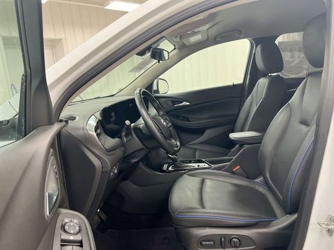 Certified 2025 Buick Encore GX Sport Touring w/ Advanced Technology Package image 19