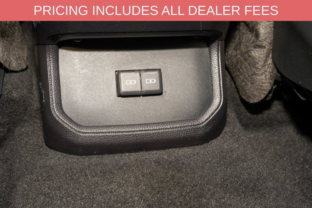 Used 2023 Toyota Highlander XSE AWD/4WD image 8