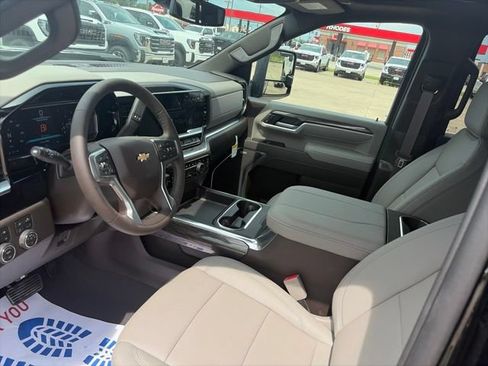 New 2026 Chevrolet Silverado 2500 LTZ w/ LTZ Plus Package AWD/4WD image 17