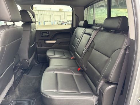 Used 2016 Chevrolet Silverado 1500 LTZ Z71 image 32