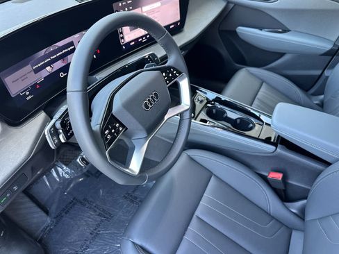 New 2026 Audi Q3 quattro 2.0T AWD/4WD image 11