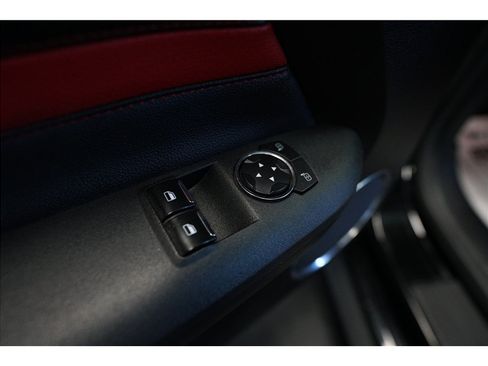 Used 2022 Ford Mustang GT RWD image 14