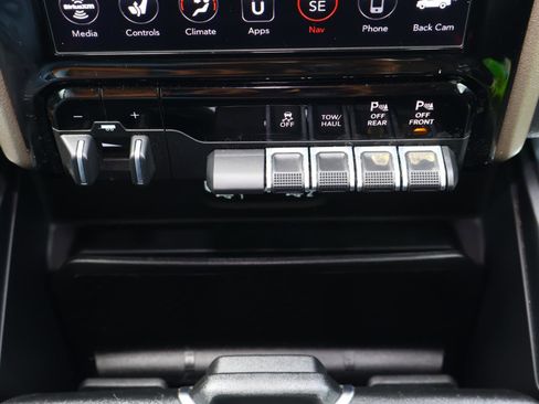 Used 2021 RAM 1500 Laramie w/ Laramie Southwest Edition AWD/4WD image 27