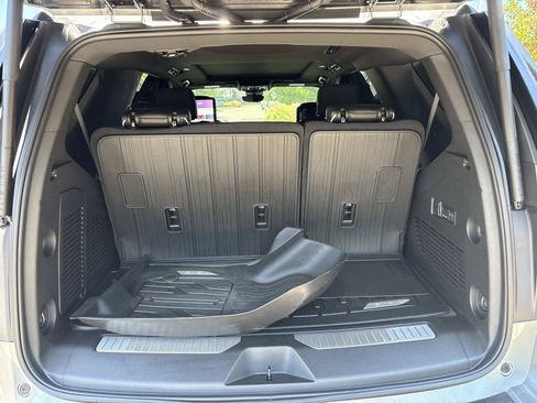 Used 2026 GMC Yukon AT4 Ultimate w/ LPO, Floor Liner Package AWD/4WD image 31