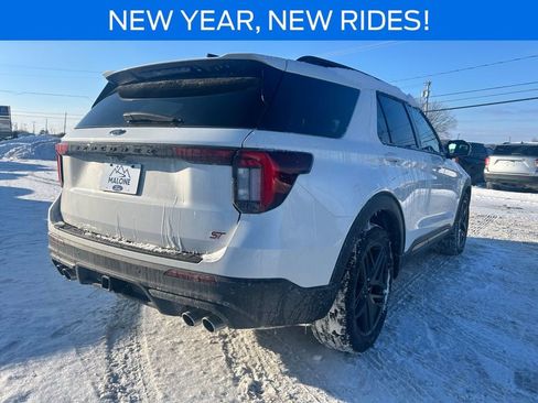 New 2026 Ford Explorer ST w/ Sun And Sound Package image 6