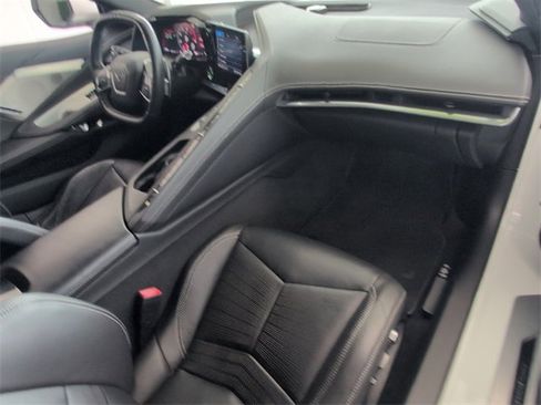 Used 2021 Chevrolet Corvette Stingray Preferred Cpe w/ Z51 Performance Package image 13