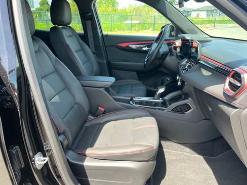Used 2026 Chevrolet TrailBlazer RS w/ Convenience Package AWD/4WD image 9