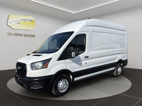 Used 2023 Ford Transit 250 148 High Roof AWD w/ Load Area Protection Package image 3